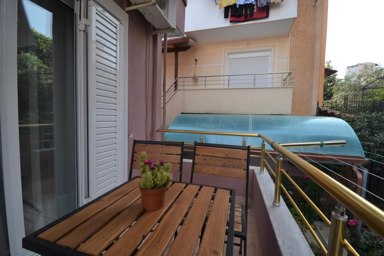 Little Cozy Apartment 1 Sarandë Exteriör bild